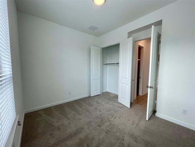 Building Photo - 16518 Amber Patina Ln