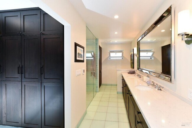 Building Photo - Stunning Four Bedroom Browns Valley Home f...