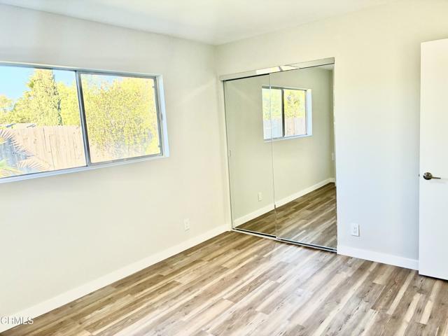 Building Photo - 75 Maxine Ave