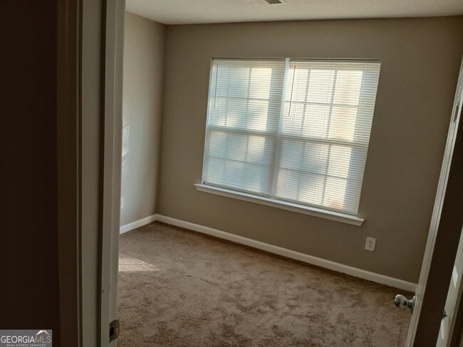 Building Photo - 5190 Hanover St