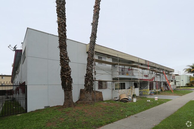 Building Photo - 4005 Ursula Avenue