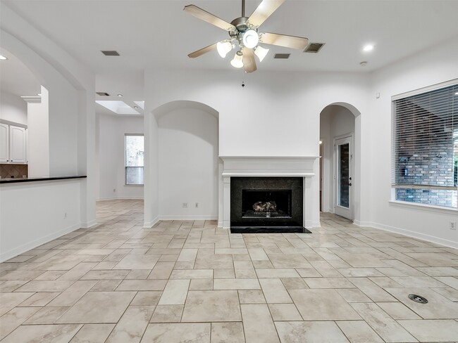Building Photo - 1211 Sterling Ct