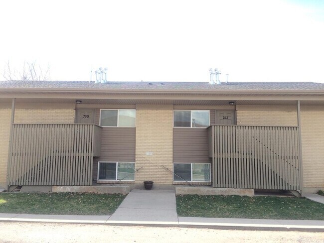Building Photo - 753 S 600 W