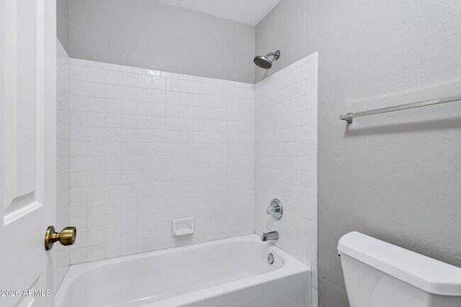 Building Photo - 4315 E Rocky Slope Dr