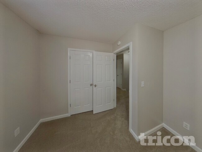 Building Photo - 123 Galway Ln