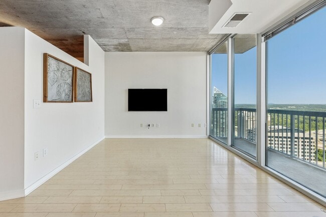 Building Photo - Sought After Realm Residences!