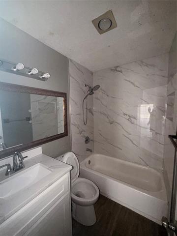 Building Photo - 726 Ravencroft Dr