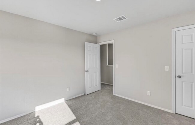 Building Photo - 9617 Last Maples Trl