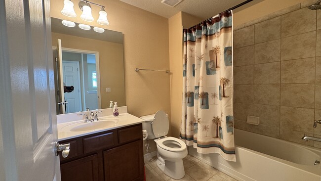 Building Photo - 12016 Lorenza Ln