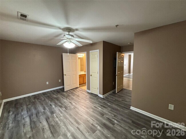 Building Photo - 113 Steam Engine Dr