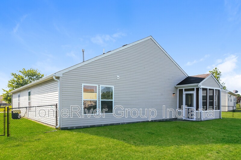 Building Photo - 6886 W Raleigh Dr