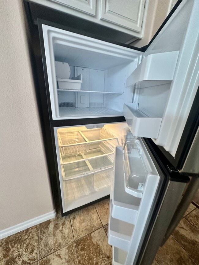 Building Photo - Darling one story home