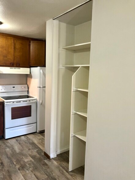 Building Photo - 4014 15th Ave S