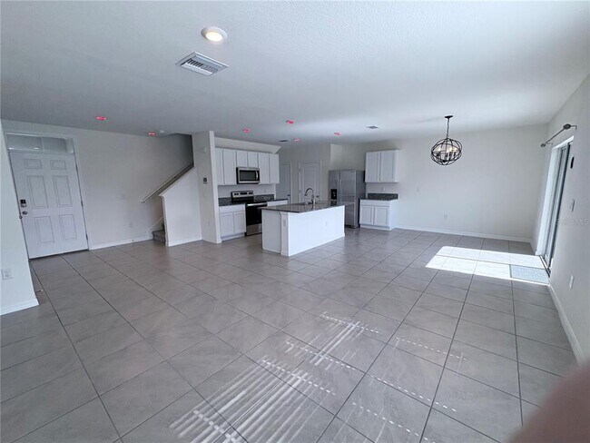 Building Photo - 33952 Jasper Stone Dr