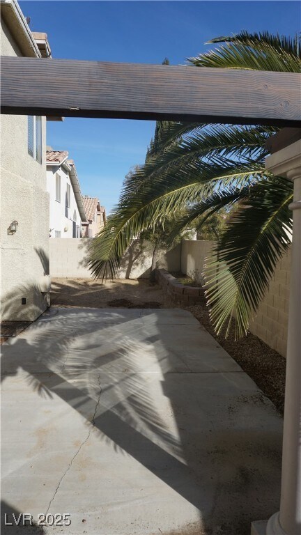 Building Photo - 3514 White Diamond Dr