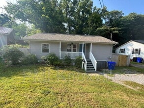 Building Photo - 489 W Outer Dr