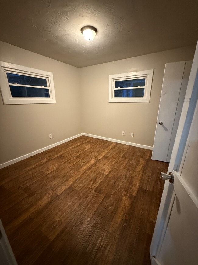 Building Photo - 1704 Highpoint Ave