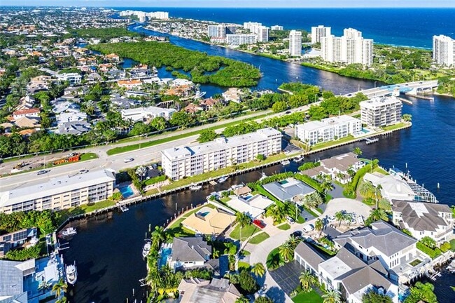 Building Photo - 750 NE Spanish River Blvd