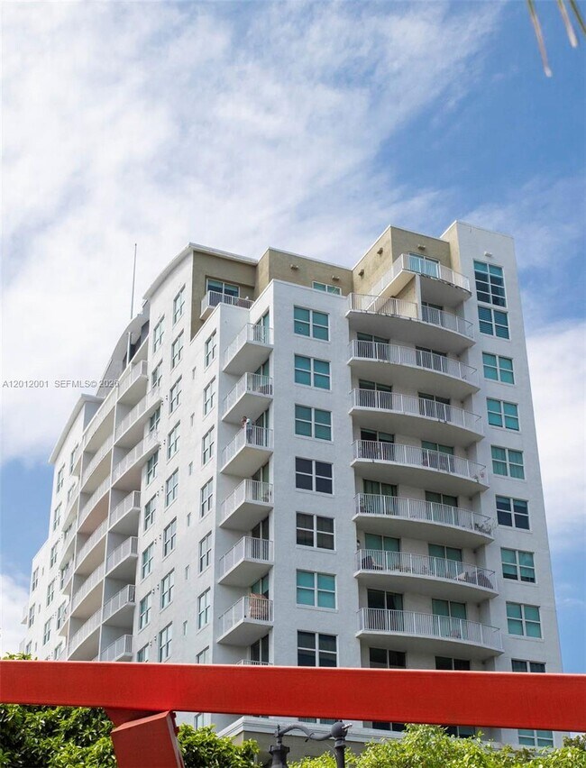 Building Photo - 3180 SW 22nd Terrace