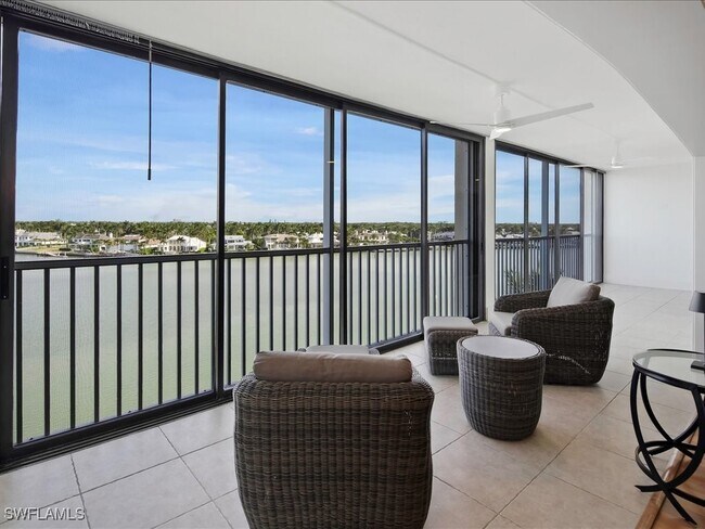 Building Photo - 2750 Gulf Shore Blvd N