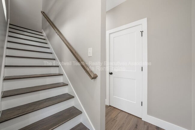 Building Photo - 2711 Tarleton Ave