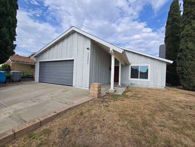 Building Photo - 11321 Volans St