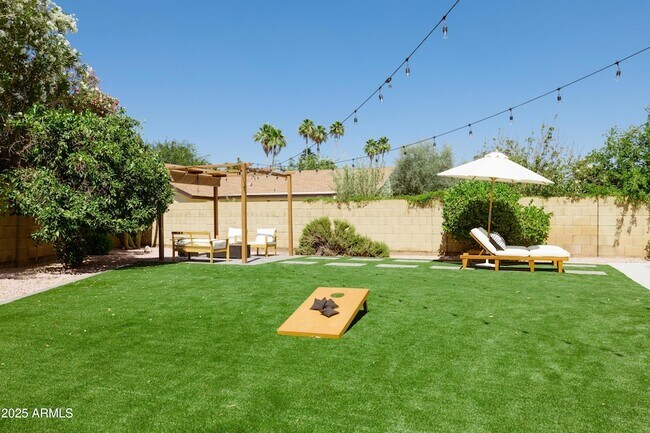 Building Photo - 5226 E Kathleen Rd