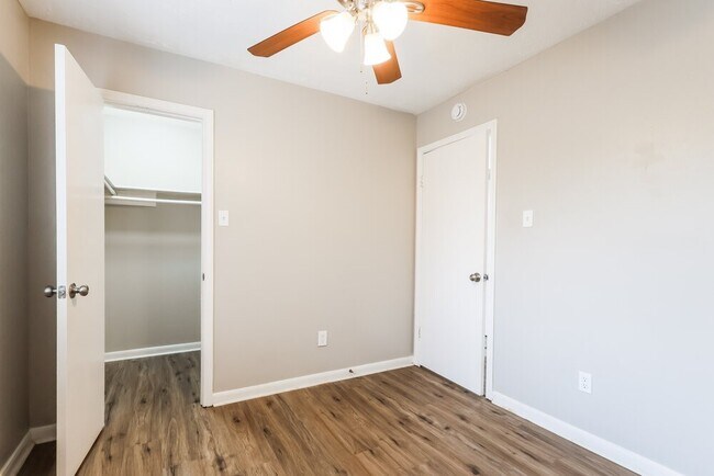 Building Photo - 12207 Evening Glen Ct