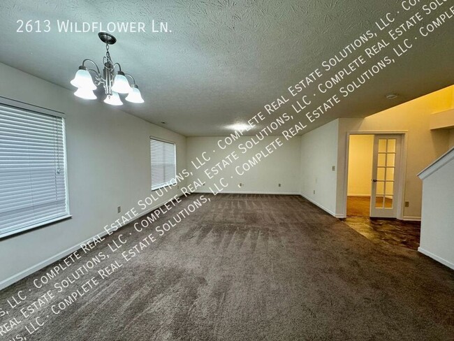 Building Photo - Move-in Special:  $300 off first months rent