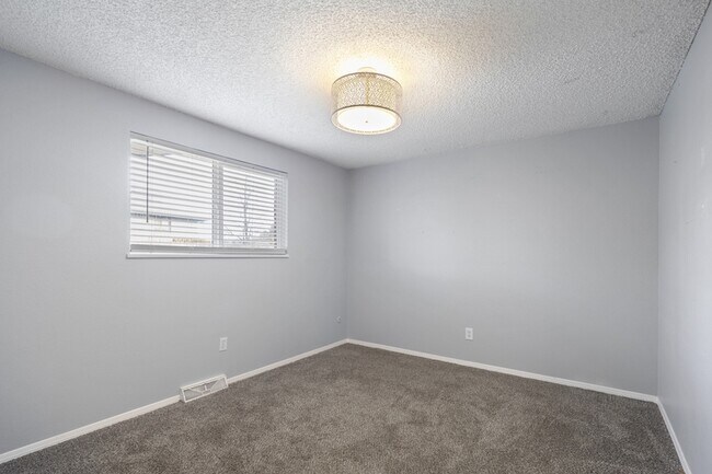 Building Photo - 8152 Ames Way