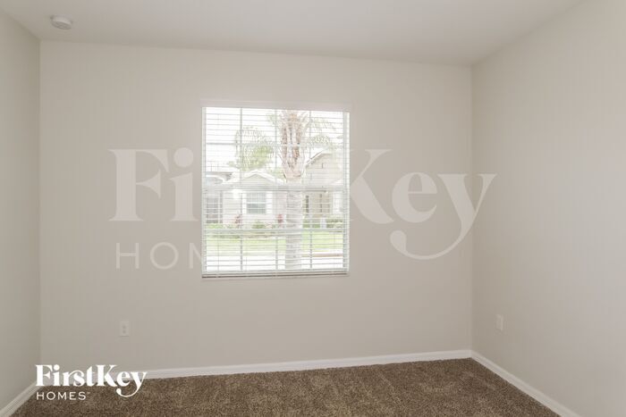 Building Photo - 2309 Grantham Ave