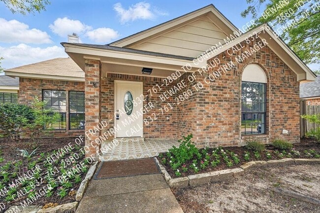 Building Photo - 8805 Wood Glen Dr