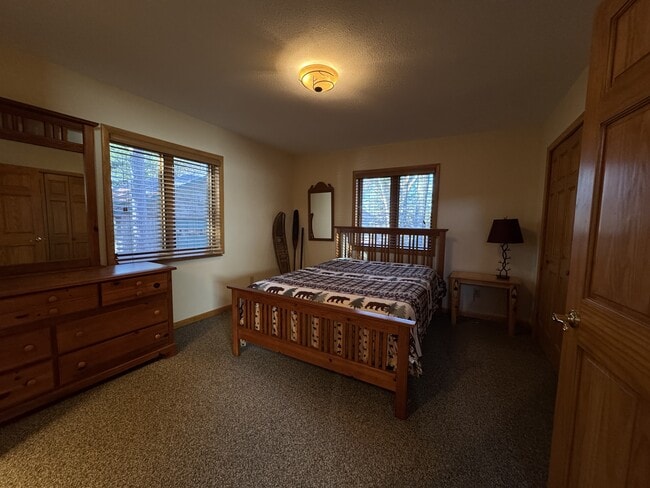 Building Photo - N. N Townline Rd