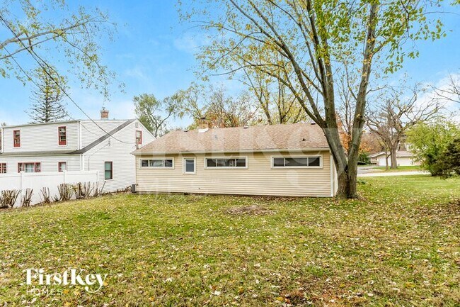 Building Photo - 2904 Woodworth Pl