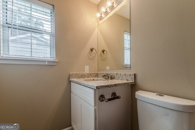 Building Photo - 10284 Briarbay Loop