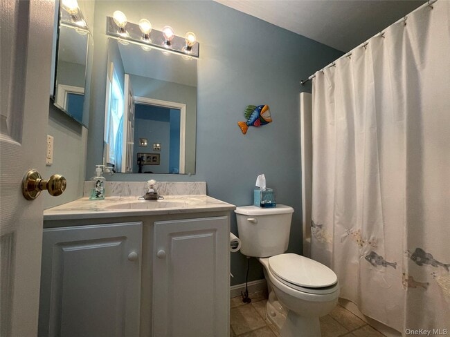 Building Photo - 59 Peconic Ave