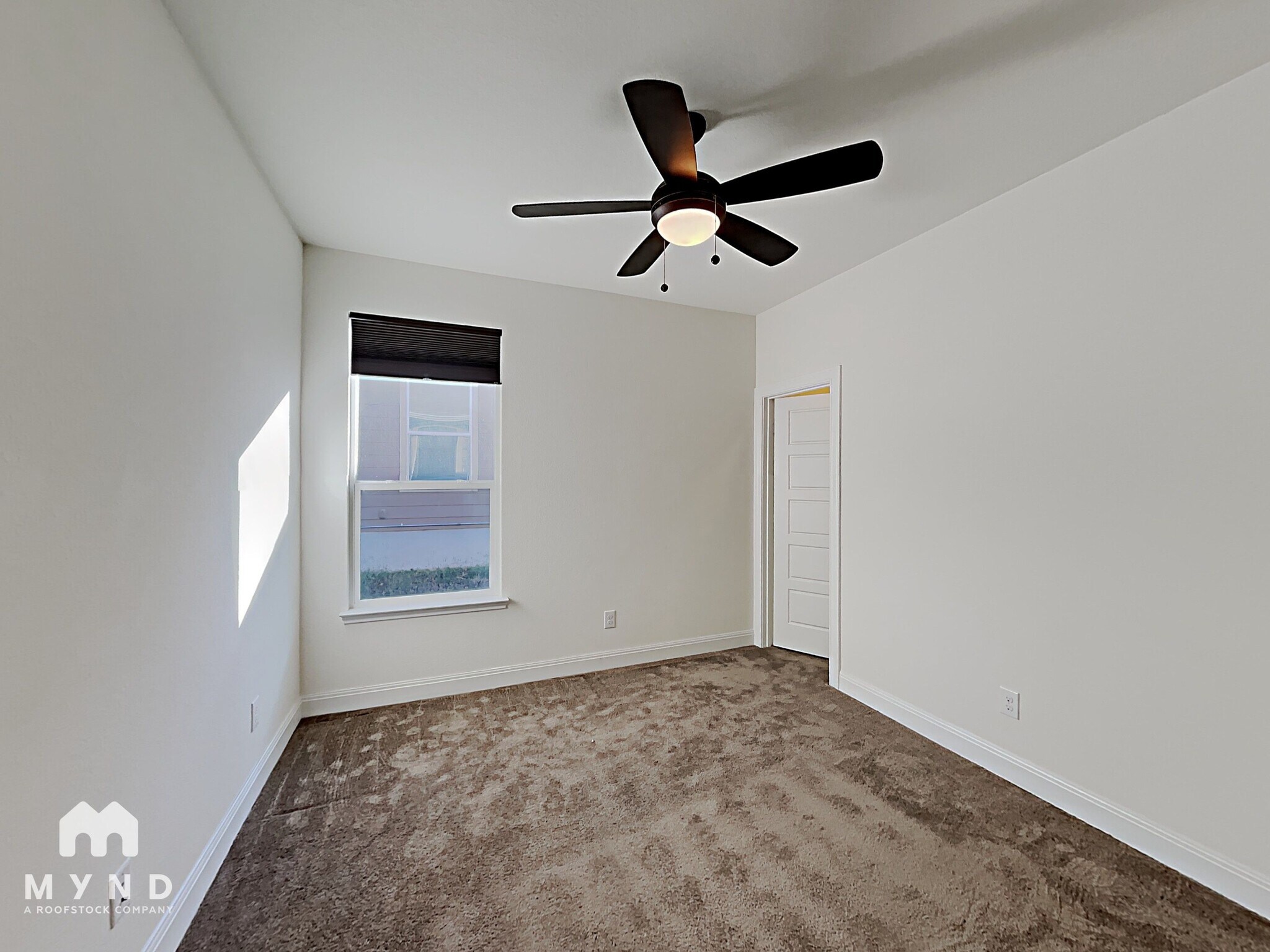 Building Photo - 5805 Sardinia Dr