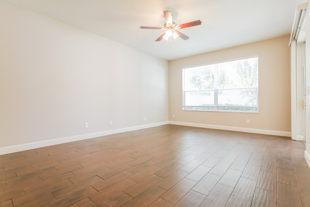 Building Photo - 6126 39th Ct E