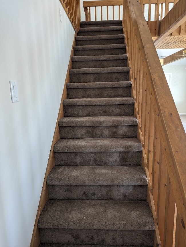 Building Photo - 343 Sundown Rd