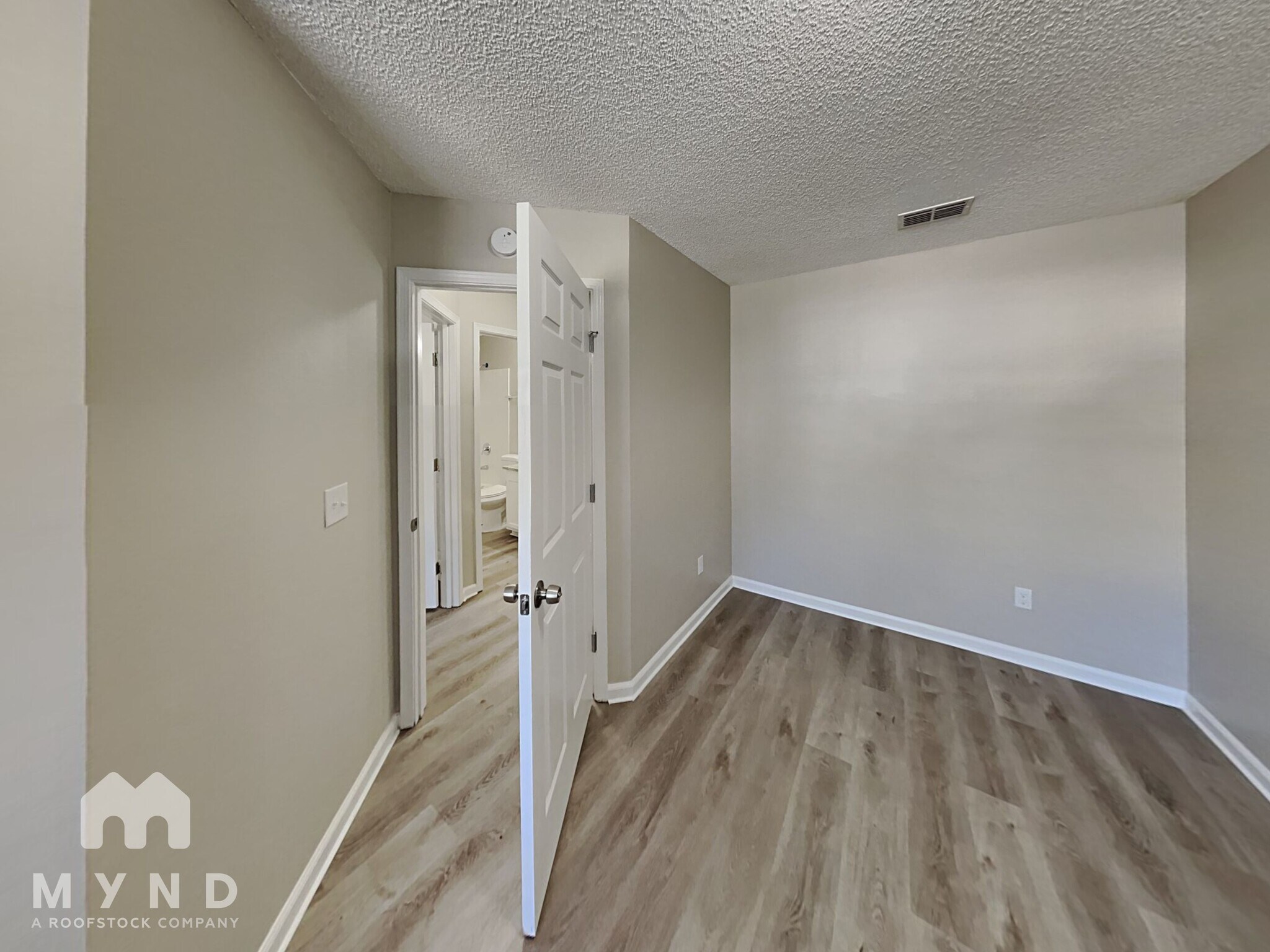 Building Photo - 6549 Arancio Dr W