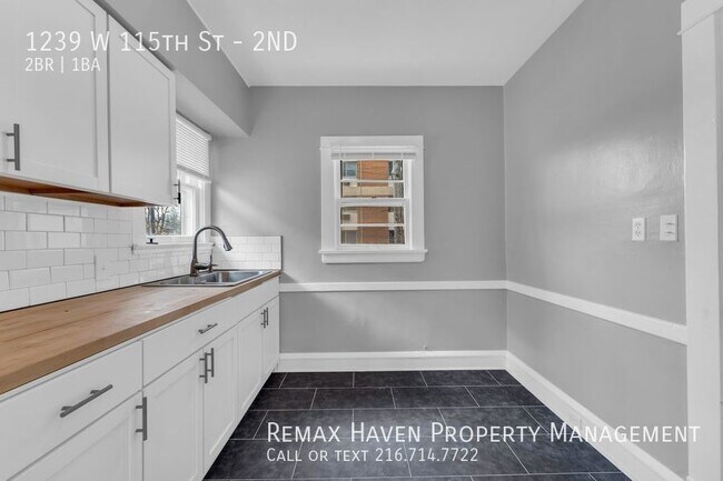 Building Photo - 1239 W 115th St