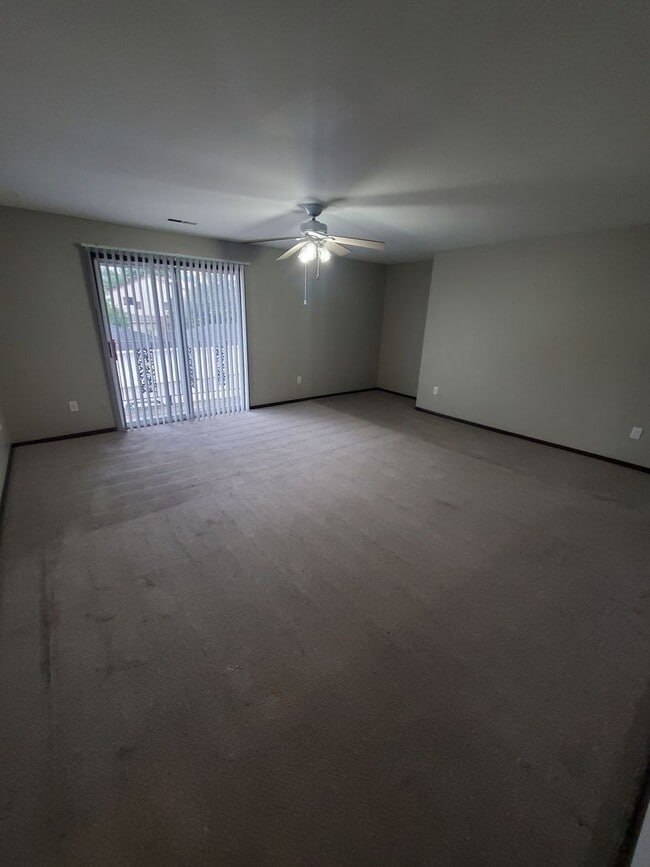 Interior Photo - 7630 W Dean Rd