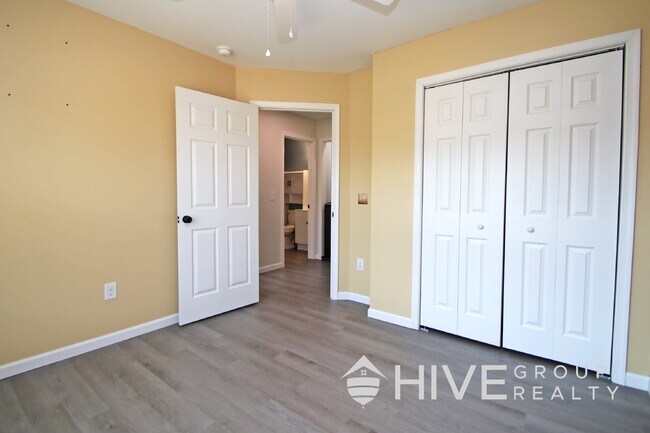 Building Photo - Modern Living in a Growing Grottoes Community