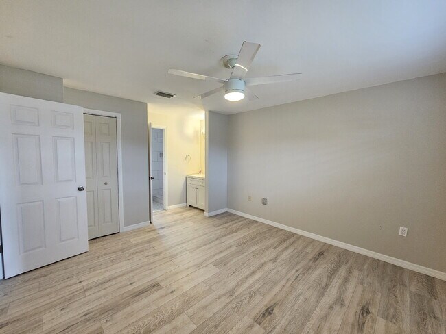 Building Photo - 4/2 Merritt Island Home