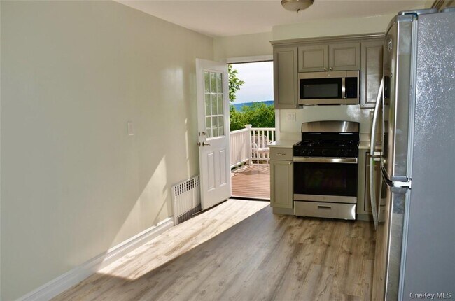 Building Photo - 29 Cedar Ln