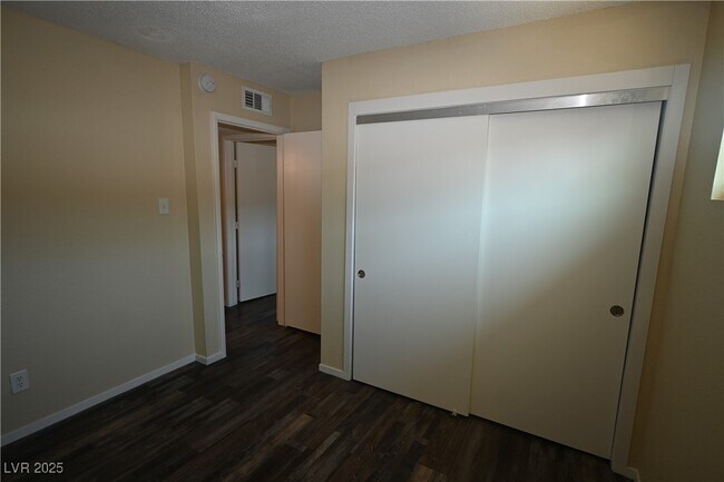 Building Photo - 2508 N McCarran St