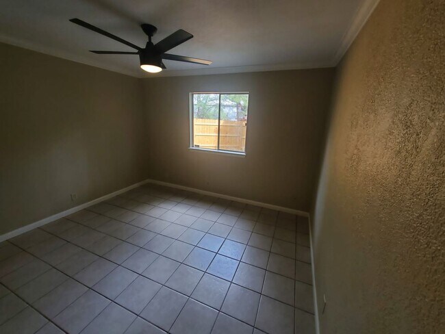 Building Photo - 3051 Heidi St