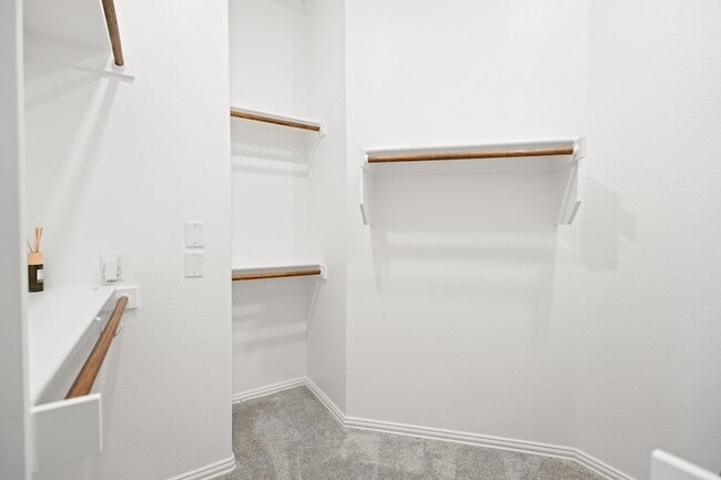 Building Photo - 8508 White Rock Ln