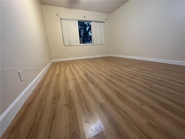 Building Photo - 5800 NE 22nd Way