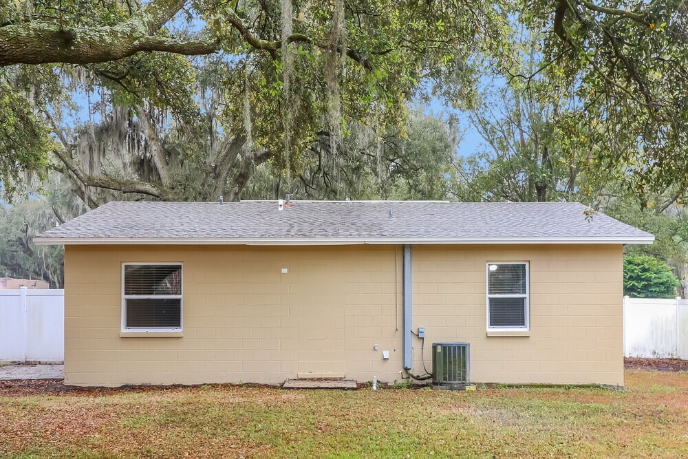 Building Photo - 3014 N Pineway Dr